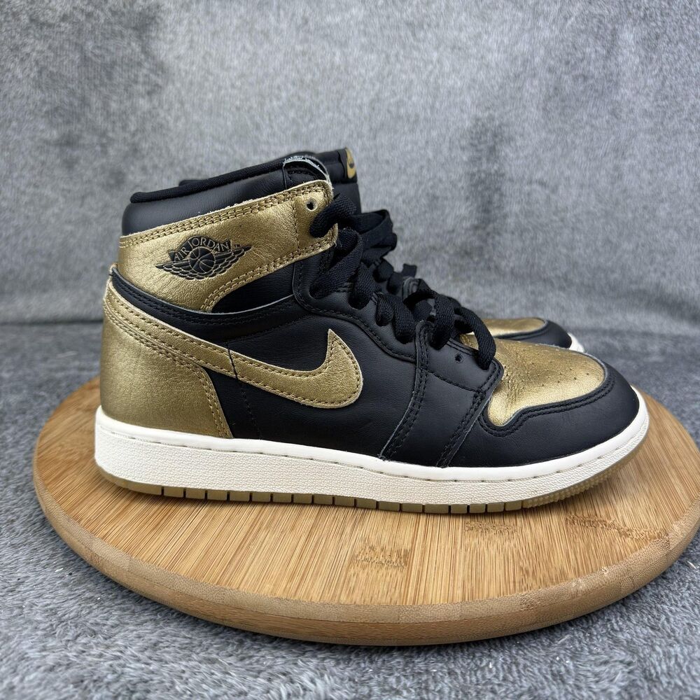 Nike Air Jordan 1 Mid Shoes Boys Size 4.5Y Black Gold Basketball FD1437-071